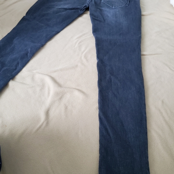 Silver Jeans - Picture 5 of 8